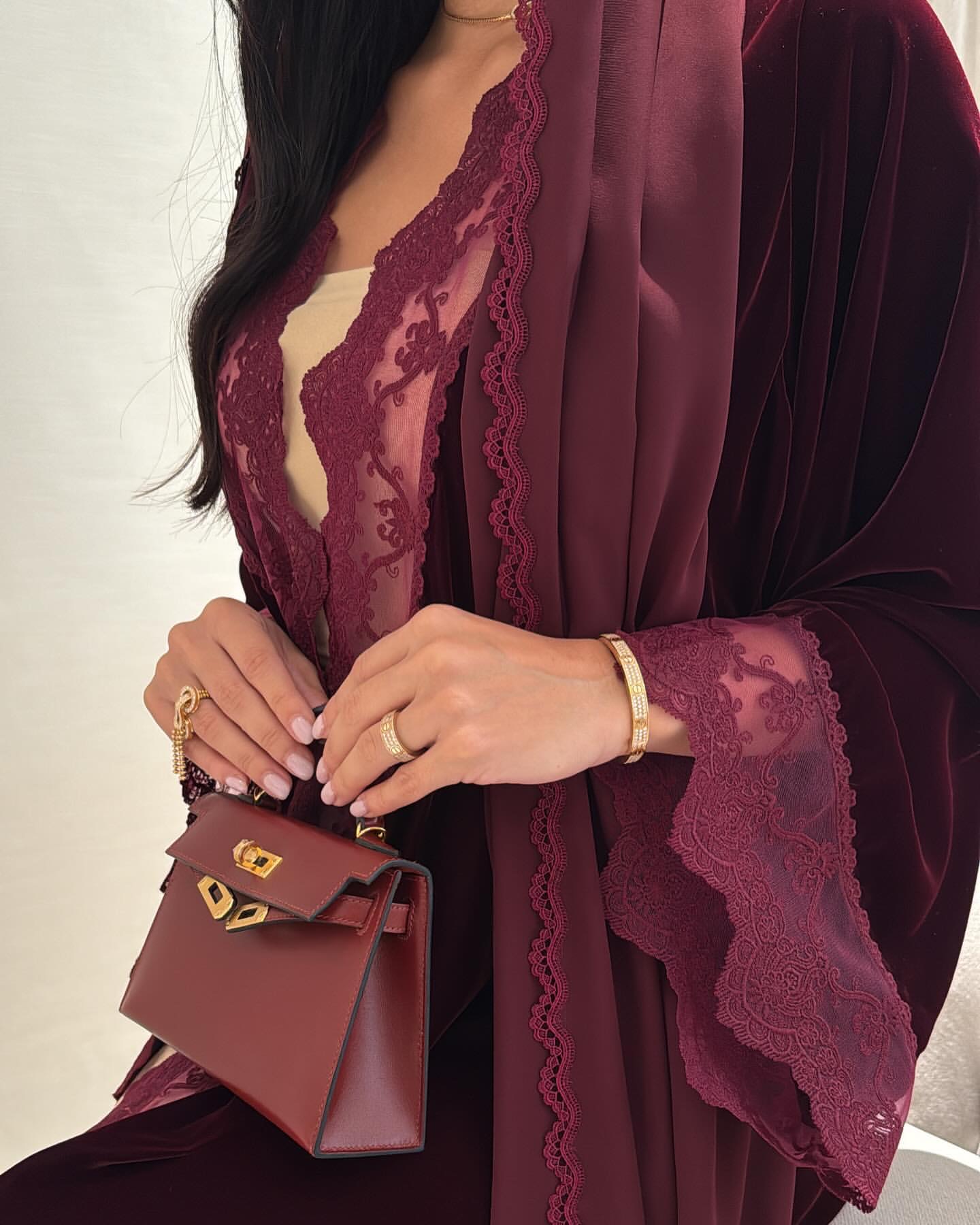 A096-Velvet Abaya - Image 3