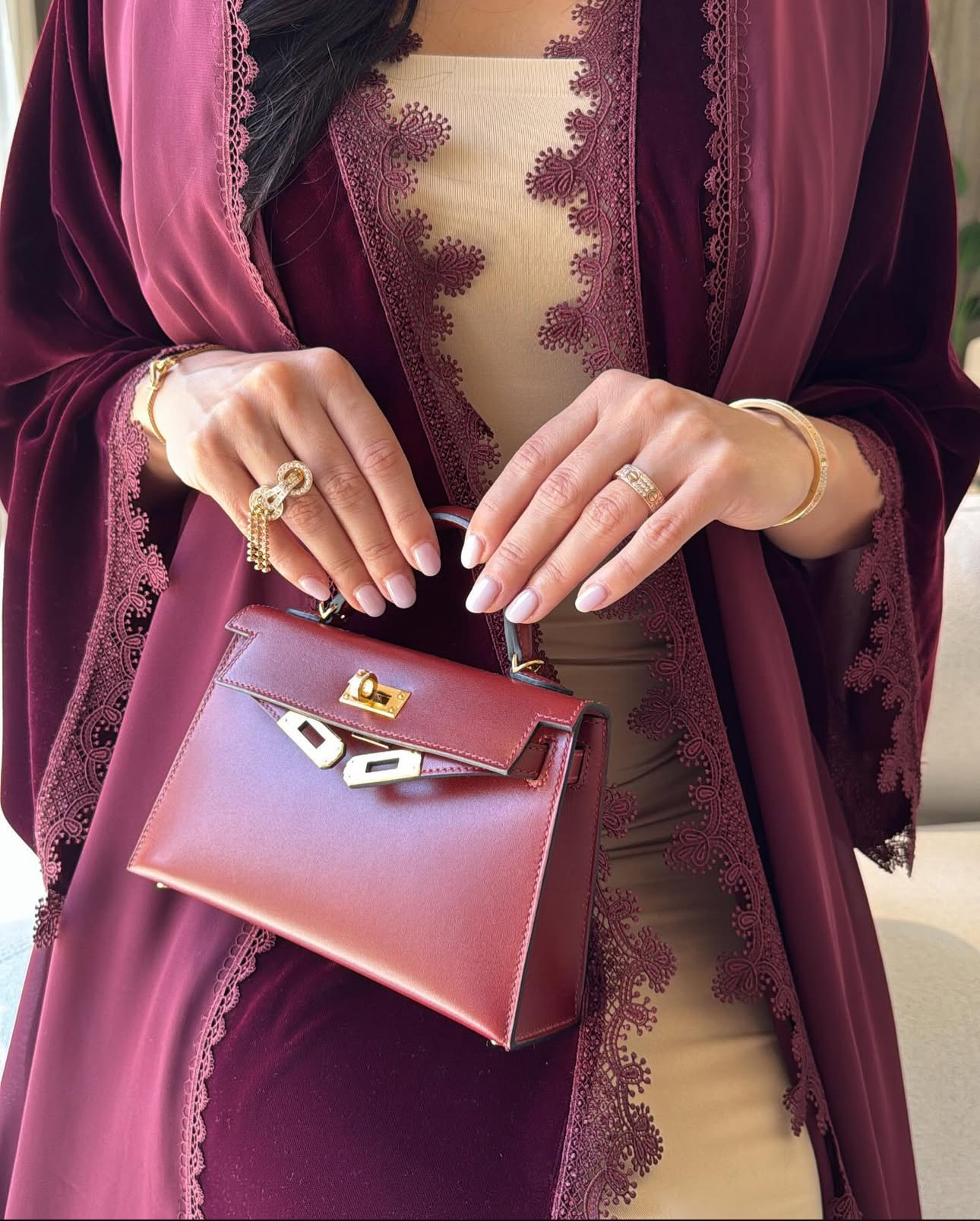 A094-Velvet Abaya - Image 4